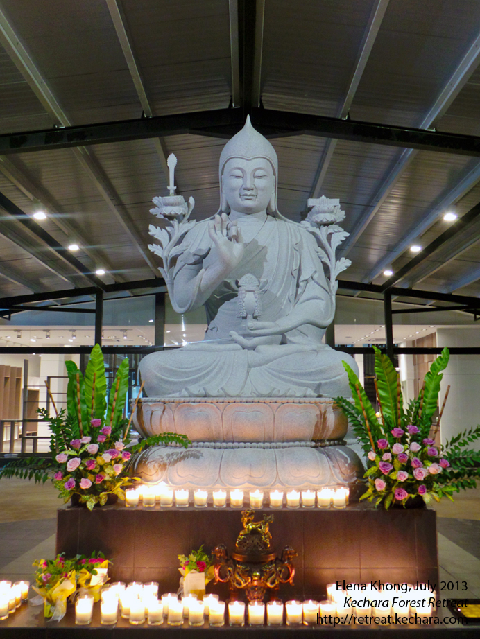 Tsongkhapa outside Wisdom Hall